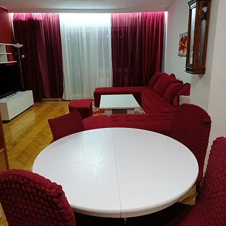 Tarik Apartmán *